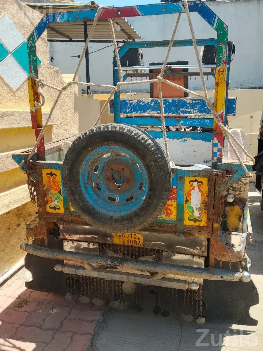Decorated Passenger Auto Rickshaw for Sale - ઓટો રિક્ષા - જુનાગઢ - Image 3