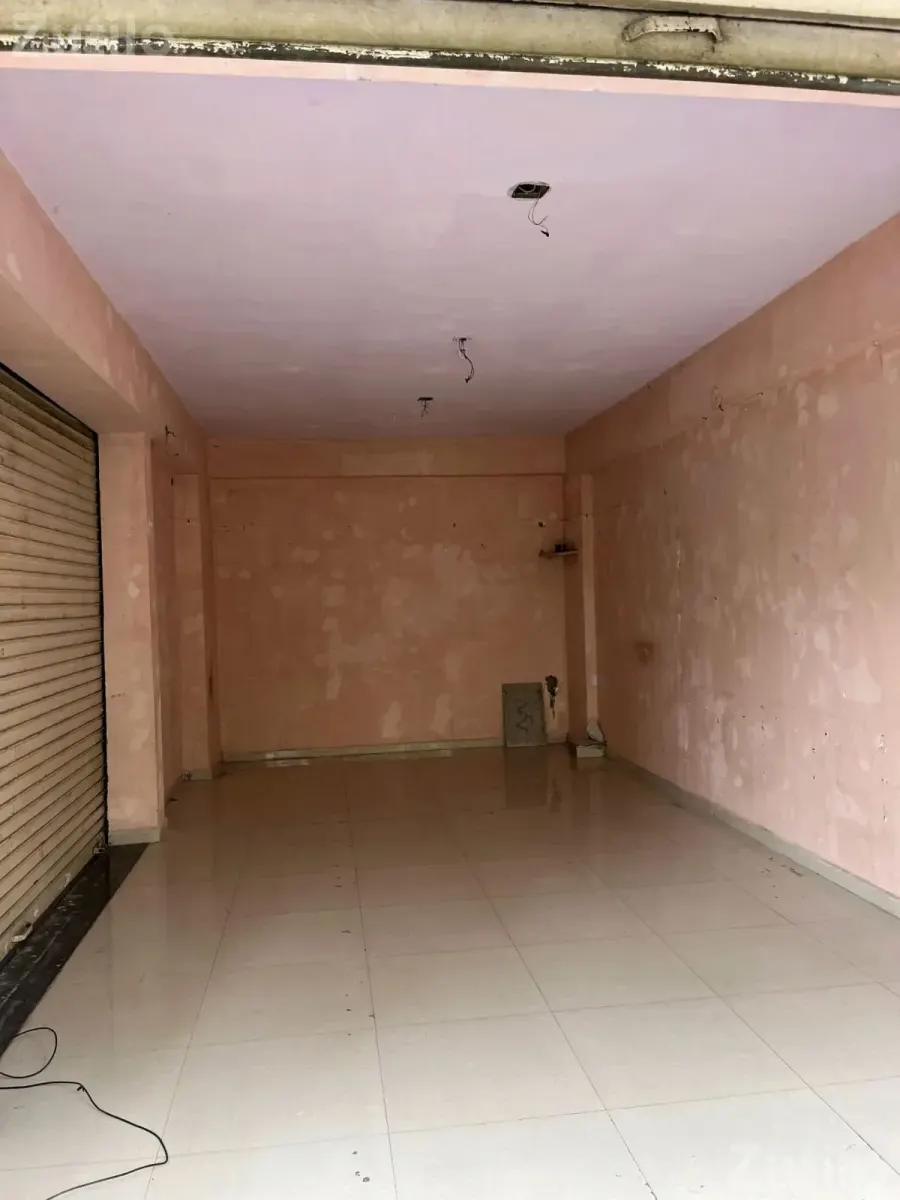Modern Double Shutter Shop for Rent - Shops - Surat City - Image 5