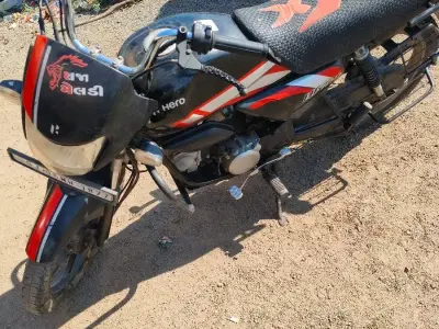 2022 Hero HF Deluxe Motorcycle 2022 Hero HF Deluxe Motorcycle