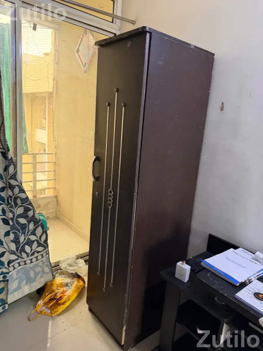 Cupboard for sale - વોર્ડરોબ, કબાટ અને સ્ટોરેજ - વાઘોડિયા - Image 1