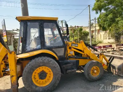 JCB Backhoe Loader Model 2010-12 JCB Backhoe Loader Model 2010-12