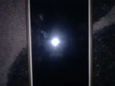Used White Bezel Android Smartphone Used White Bezel Android Smartphone