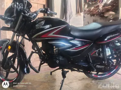 Honda Shine Black Motorcycle