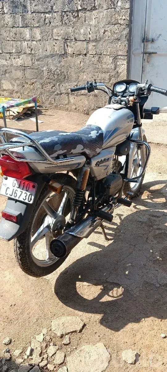 Hero Splendor 2017 Silver Bike for Sale - Bikes - Bhanvad - Image 3