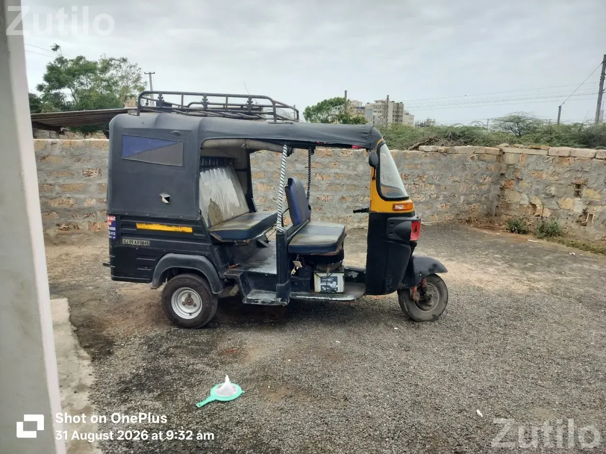 Bajaj mekshima - ઓટો રિક્ષા - દ્વારકા - Image 4