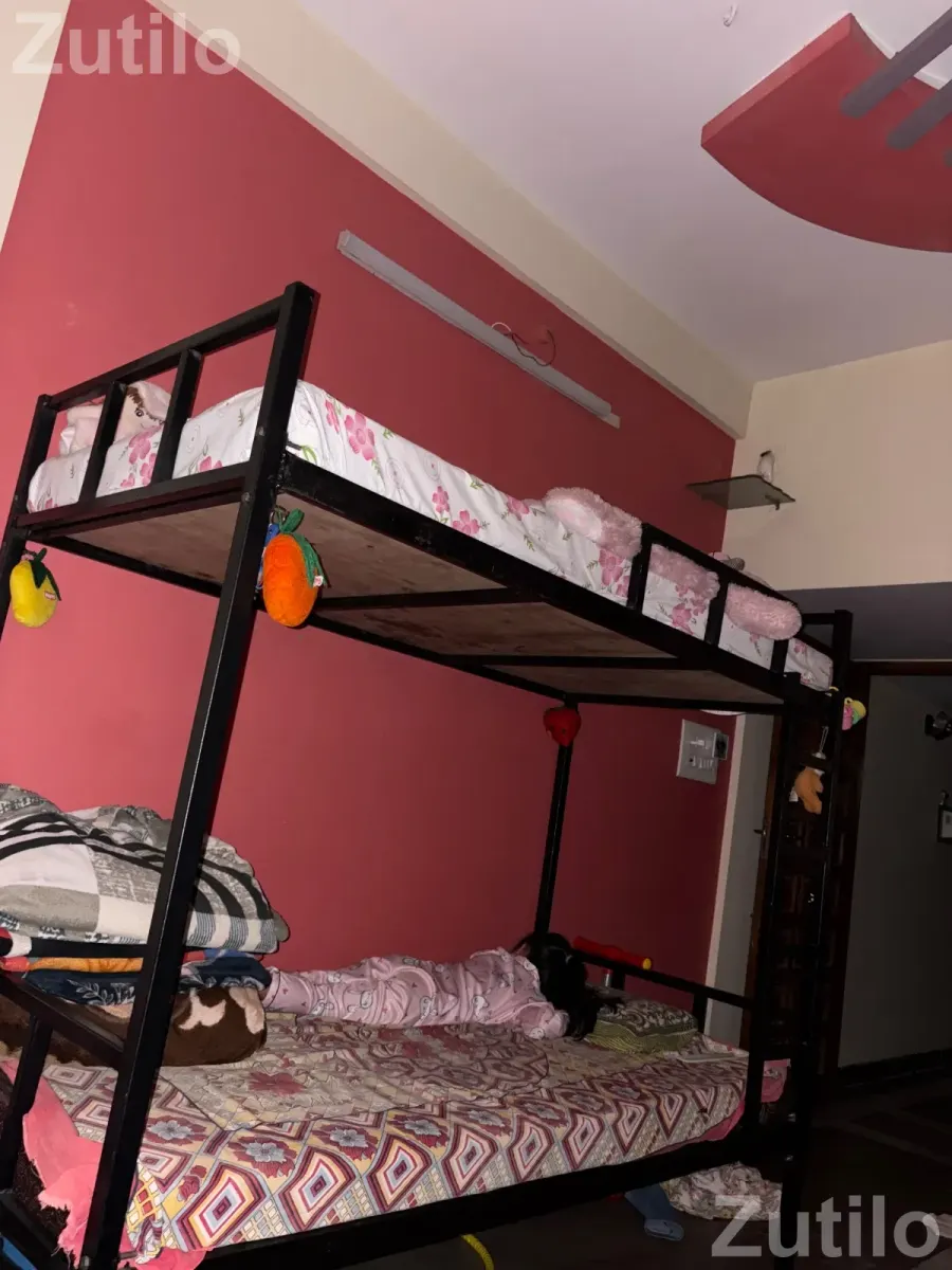 Metal bunk bed - Beds & Mattresses - Ahmedabad City - Image 2