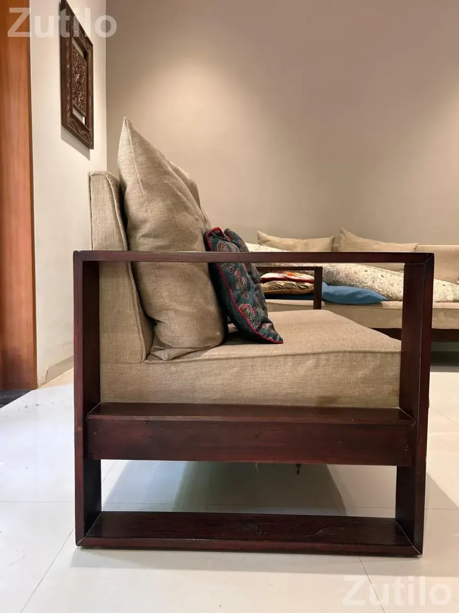 Sofa set 3+2+1 - Sofa Sets & Couches - Ahmedabad City - Image 4