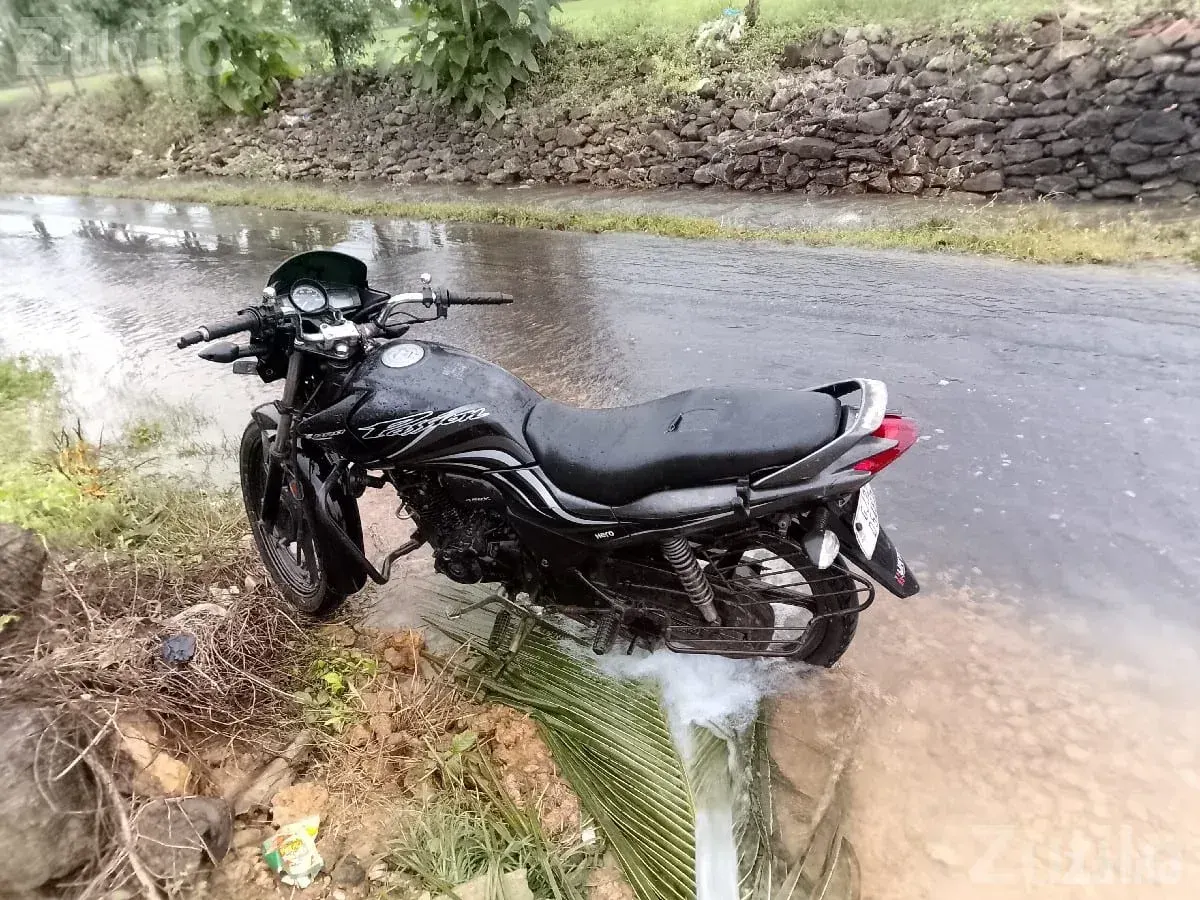 Hero Passion Xpro 2017 Bike in Tip Top Condition - Bikes - Mangrol - Image 2