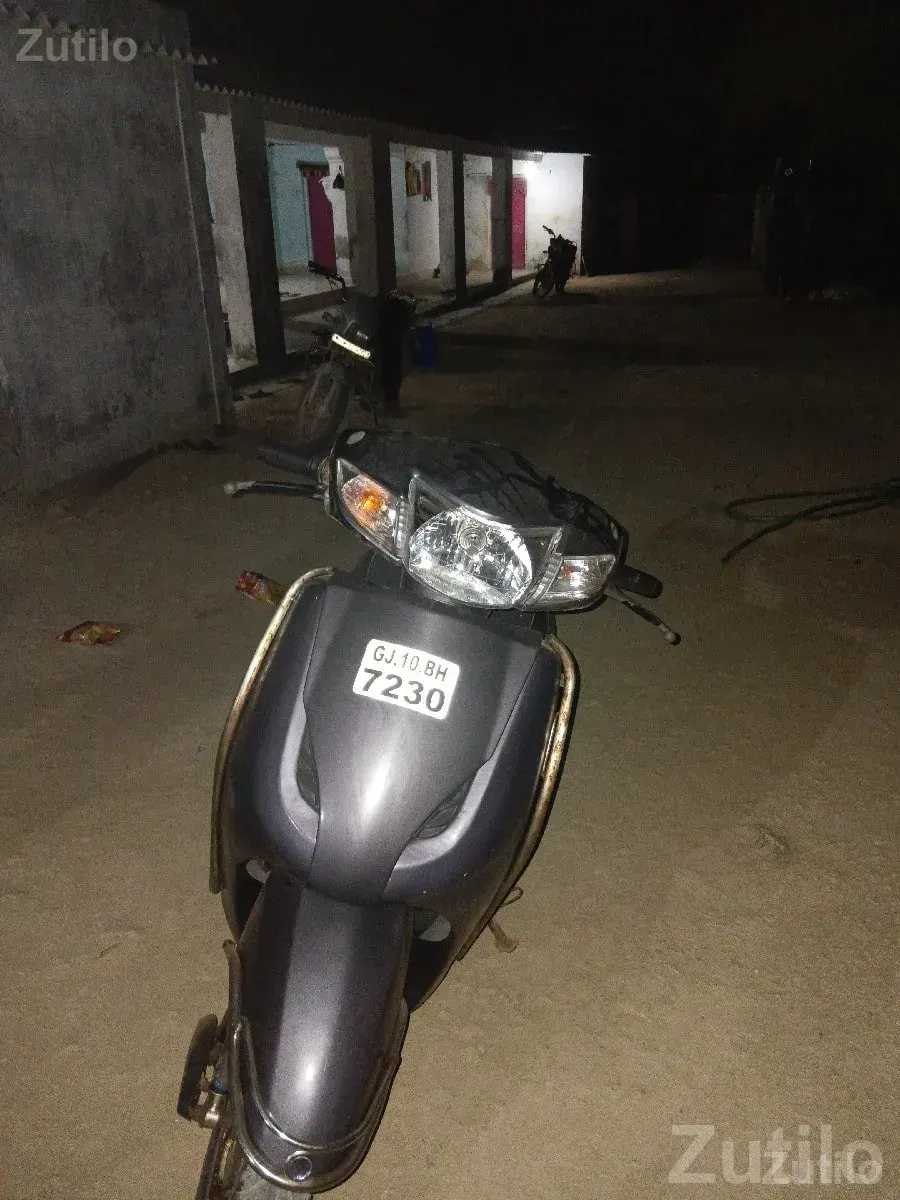 Honda Activa 2012 Scooter for Sale - બાઇક્સ - કલ્યાણપુર - Image 3