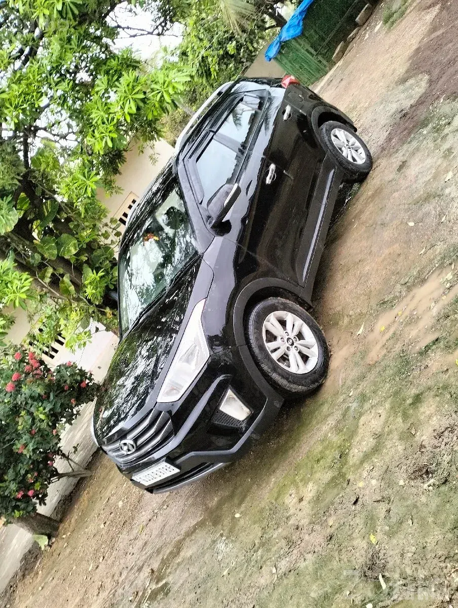 Black Hyundai Creta SUV for Sale - Cars - Bhanvad - Image 3