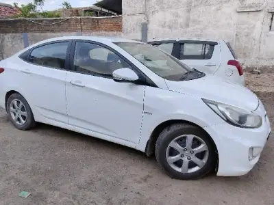 Hyundai Verna Fluidic CNG Sedan