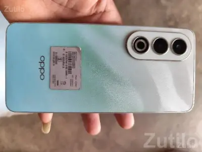 OPPO Triple Camera Phone Mint Green OPPO Triple Camera Phone Mint Green