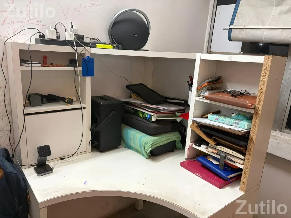 DOUBLE BED AND STUDY TABLE OF IKEA - પલંગ અને ગાદલા - અમદાવાદ શહેર - Image 3