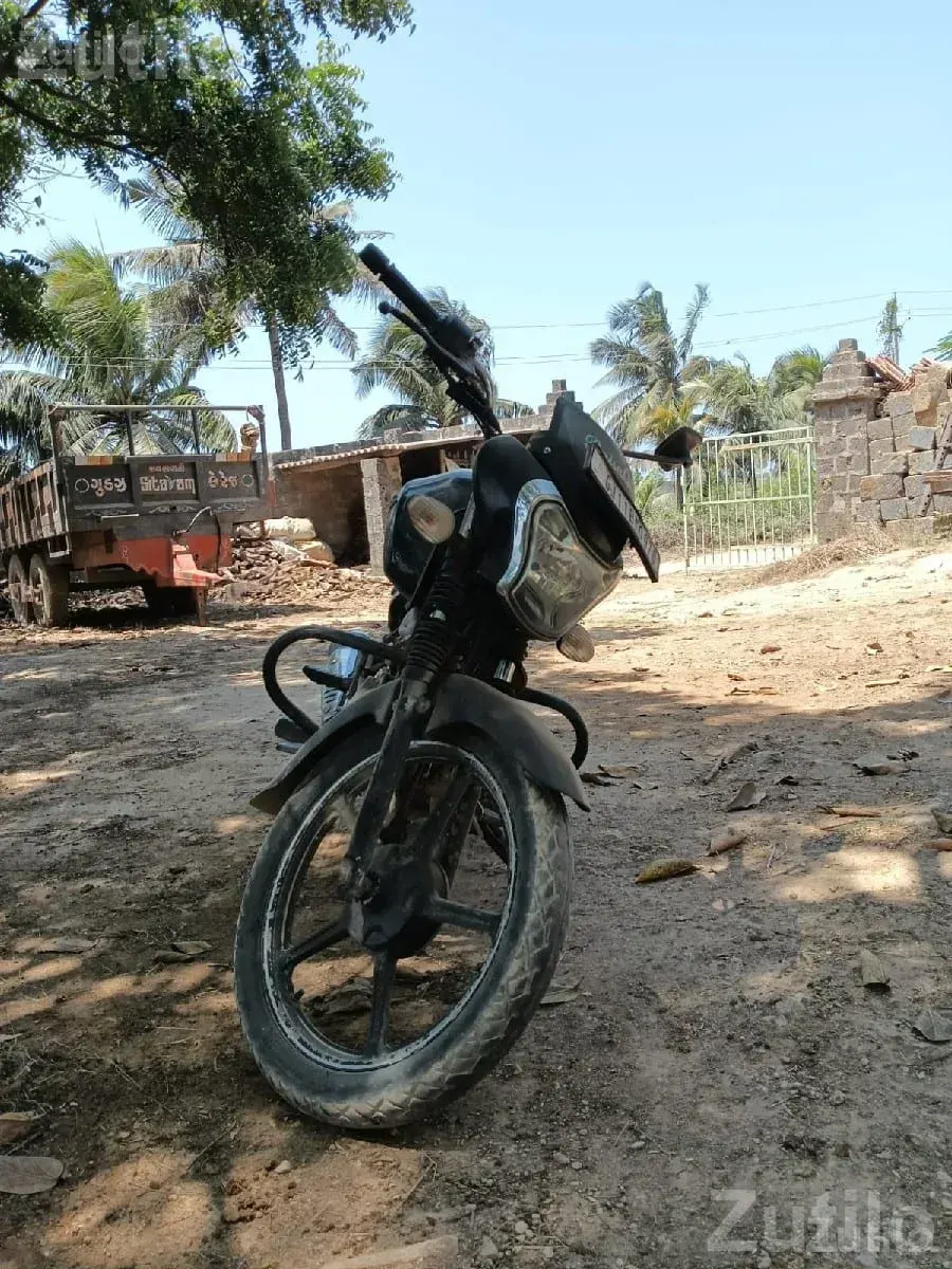 Bajaj V 15 2018 Motorcycle - બાઇક્સ - માંગ્રોળ - Image 2