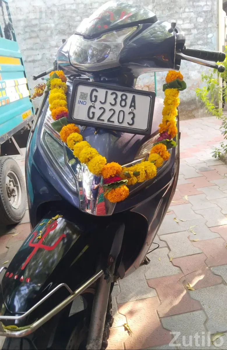 Activa 125 fi Het BS6 Top Model with disc alloy - Bikes - Ahmedabad City - Image 2
