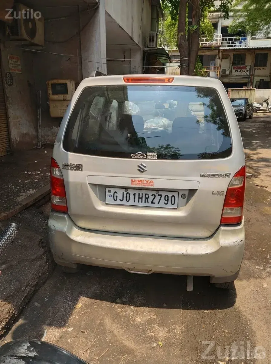 Used Maruti Wagon R Silver Hatchback - Cars - Ahmedabad City - Image 2