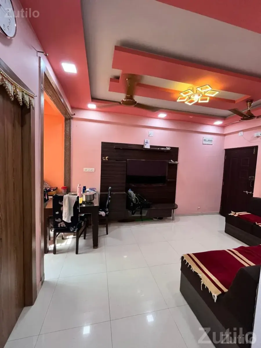 Fully furnished flat for sale 🏠 - House for Sale - Ahmedabad City - Image 3