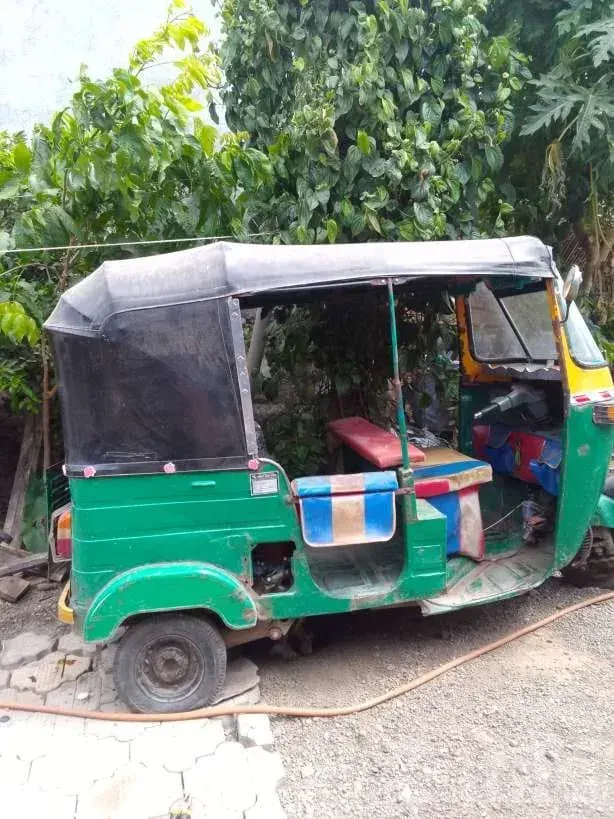 2010 Model CNG Auto Rickshaw - ઓટો રિક્ષા - વિસાવદર - Image 4