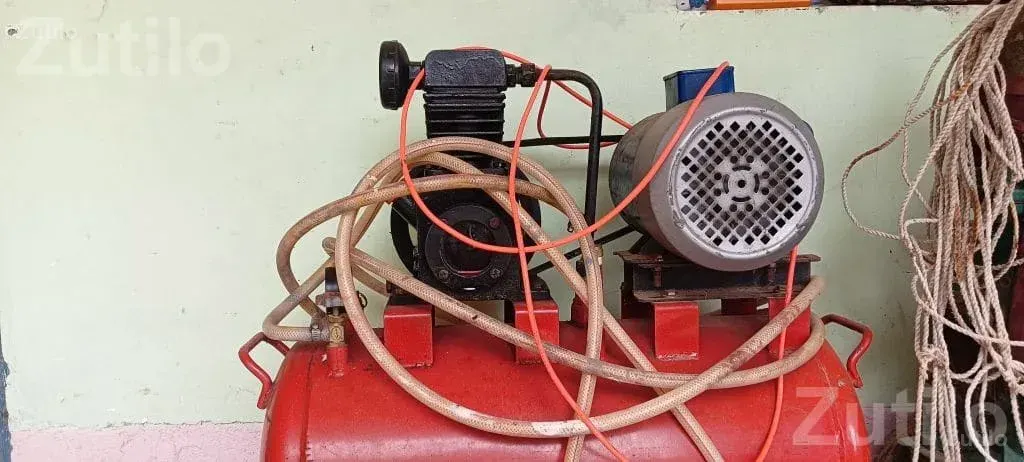 150 Capacity Air Compressor for Sale - મશીનરી - માંગ્રોળ - Image 2