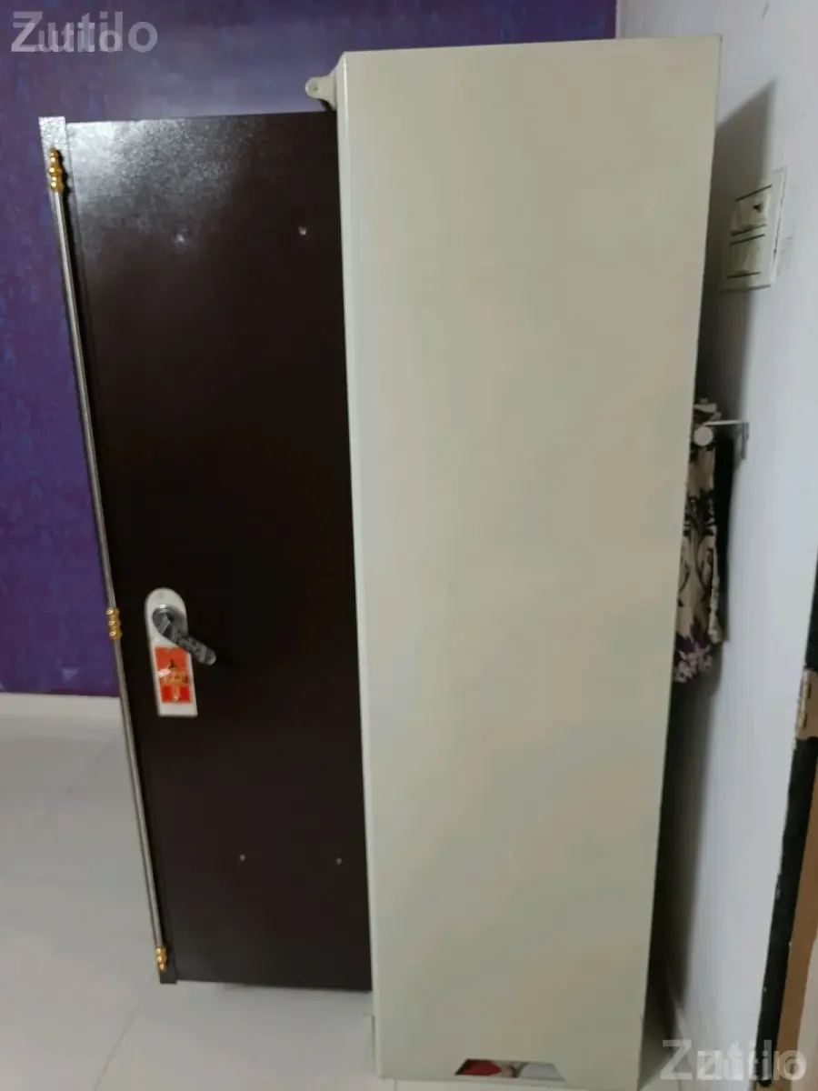 Steel Wardrobe Cupboard with Lock and Shelves - Cupboards & Storage - Surat City - Image 5