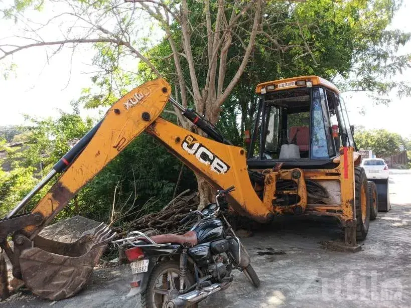2011 JCB Backhoe Loader 3 Owner - બાંધકામના વાહનો - જુનાગઢ - Image 4