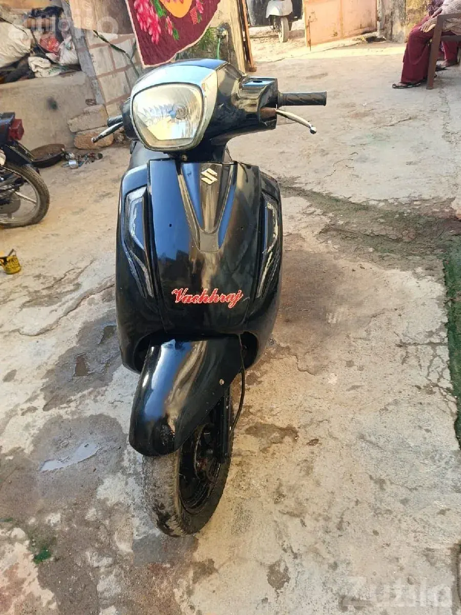 Suzuki Access 125 2018 Scooter - બાઇક્સ - પોરબંદર - Image 2