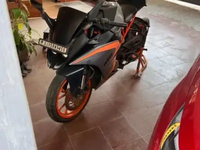 KTM RC 200 2017 Model Bike