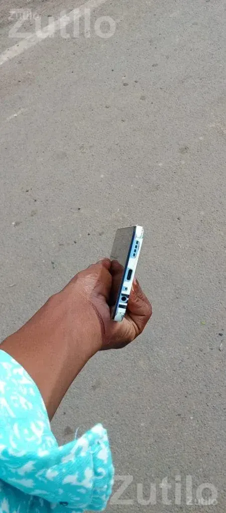 Realme 71 Mobile Phone with Peacock Back Design - Mobile Phones - Petlad - Image 5