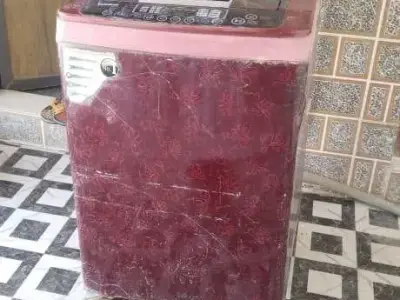 LG Top Load Washing Machine with Body Damage LG Top Load Washing Machine with Body Damage