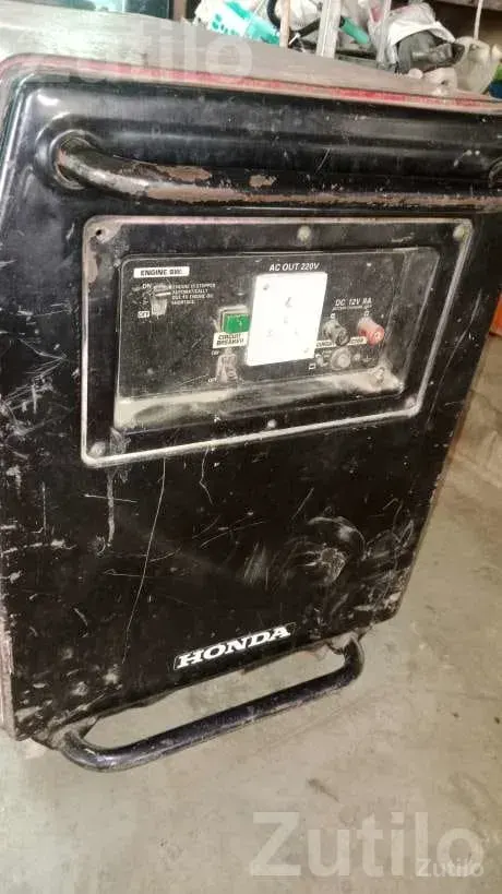 Honda EKK 2800 Generator - Generators & Power Equip. - Waghai - Image 3