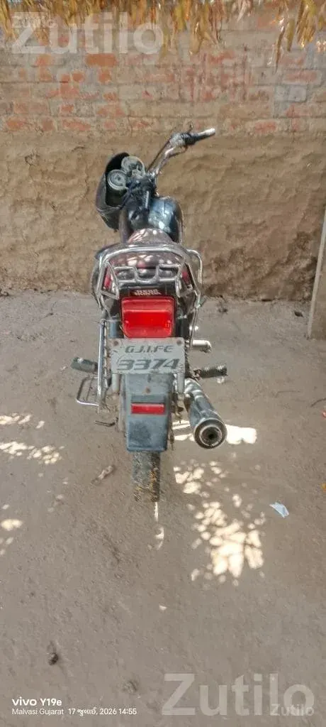 Hero Splendor 2017 Used Motorcycle - બાઇક્સ - ઝાલોદ - Image 3
