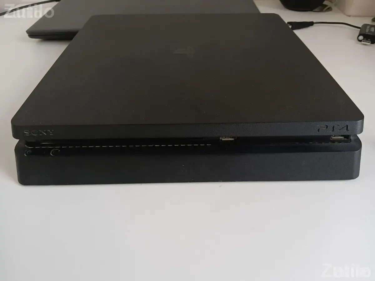 PS4 Slim 1TB (Mint Condition) + Controller + Games – ₹26,000 - ગેમિંગ કન્સોલ - અમદાવાદ શહેર - Image 2