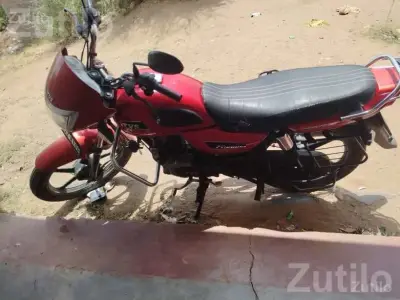 2019 TVS Radeon BS4 Bike