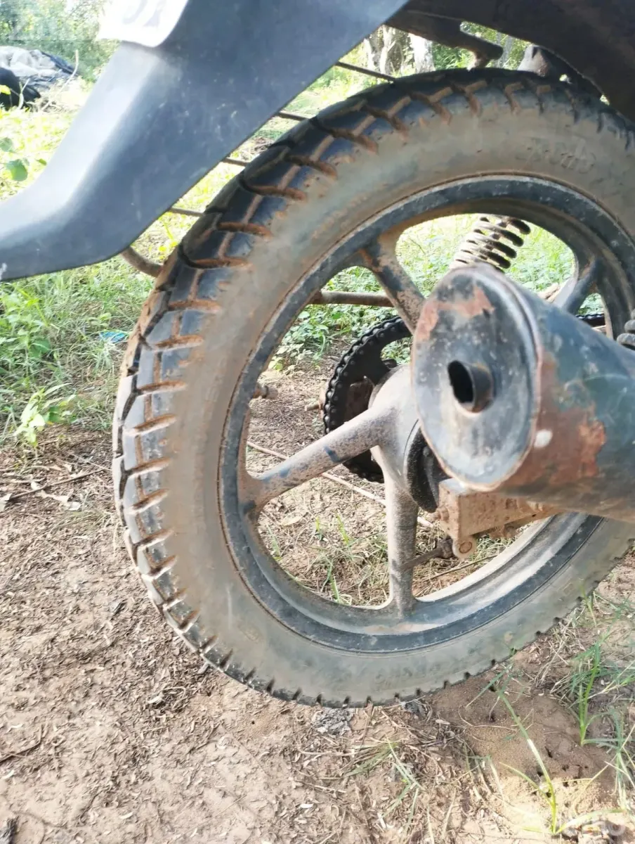 Bajaj Discover Motorcycle in Good Condition - Bikes - Vijapur - Image 4