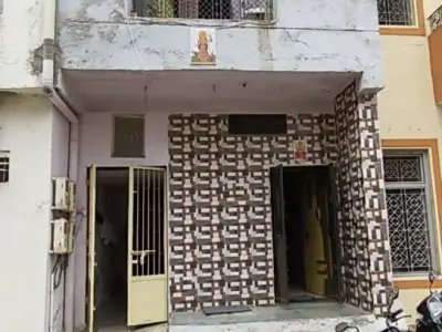 3 BHK Fully Furnished 3-Storey House 3 BHK Fully Furnished 3-Storey House