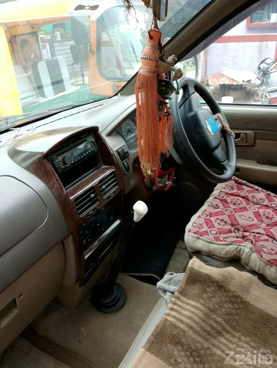 Chevrolet Tavera Diesel 2011 10 Seater - Cars - Ahmedabad City - Image 5