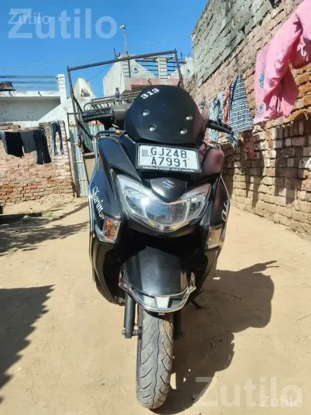 Suzuki Burgman 2024 Single Owner Scooter - Bikes - Radhanpur - Image 2