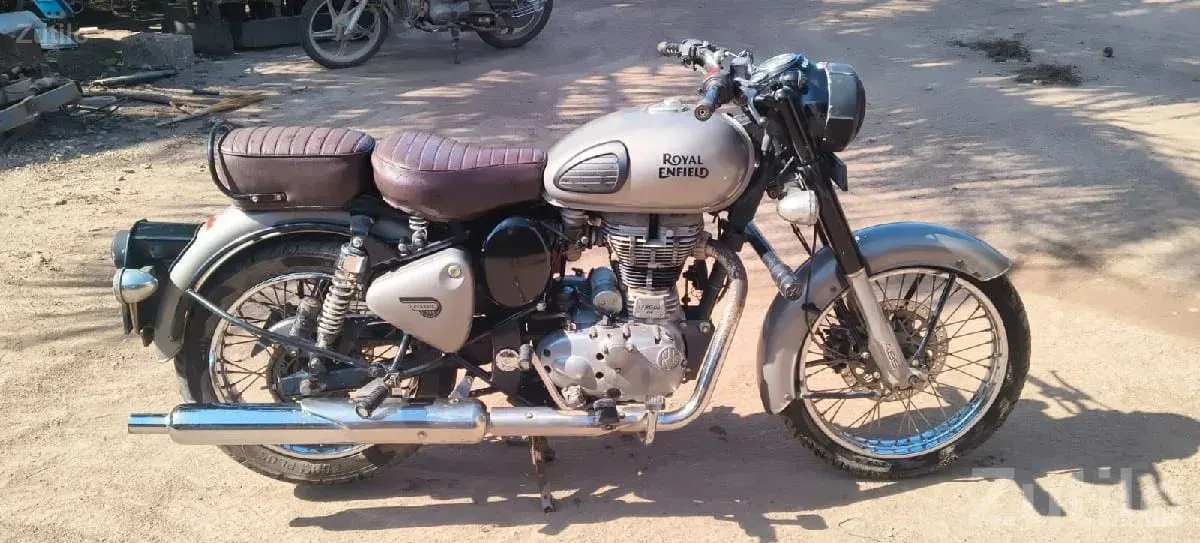 Royal Enfield Bullet Classic 350 2019 - બાઇક્સ - ખંભાળિયા - Image 3