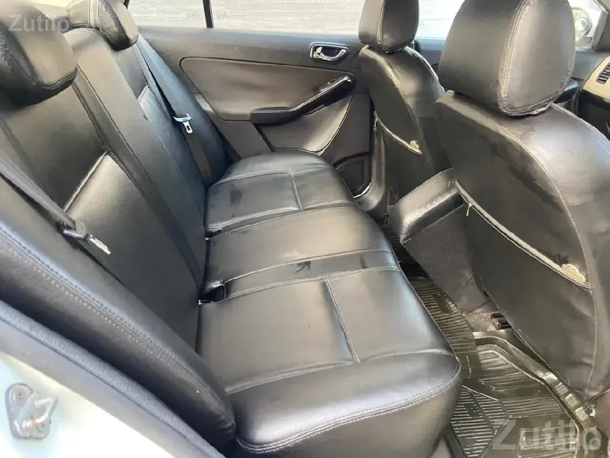 Tata Zest XT Diesel Top Model White - Cars - Keshod - Image 2