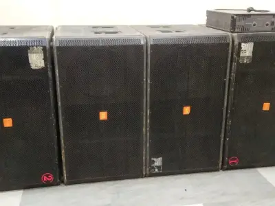 A Plus Carbon DJ Sound Speaker Set A Plus Carbon DJ Sound Speaker Set