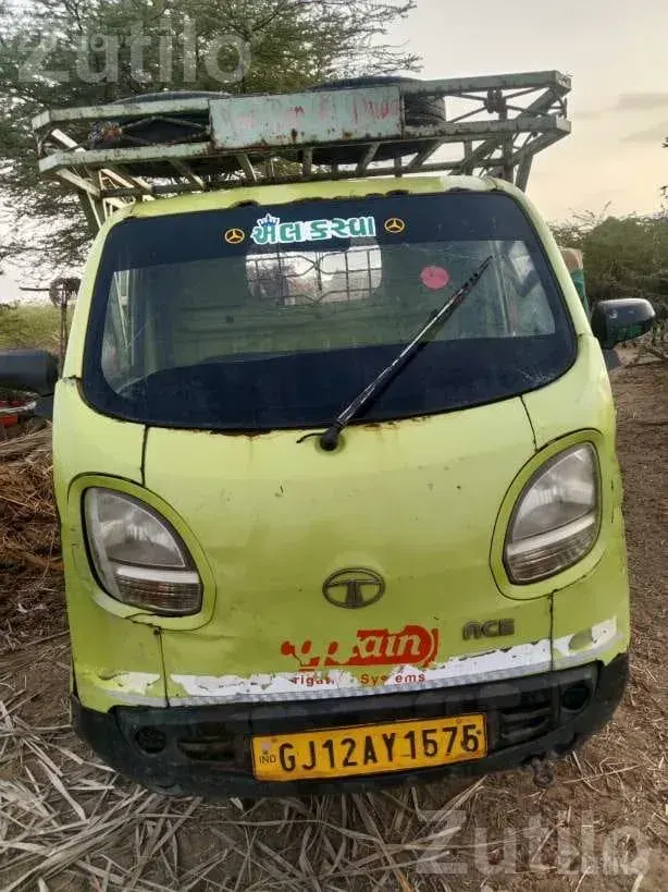 2013 Small Goods Carrier Truck 3 Owner - ટ્રક અને લોરી - ભુજ - Image 2