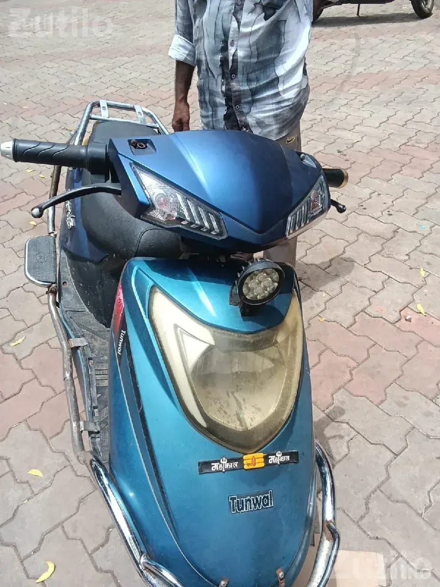 Tunwal Electric Scooter in Good Condition - બાઇક્સ - જુનાગઢ - Image 2
