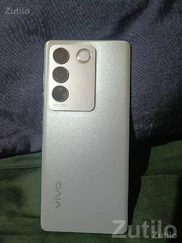 Vivo V27 8GB 128GB Aura Light Camera - મોબાઇલ ફોન - દ્વારકા - Image 2