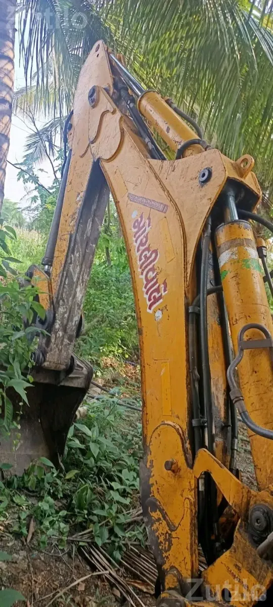 2010 JCB Backhoe Loader - Construction Vehicles - Gondal - Image 2
