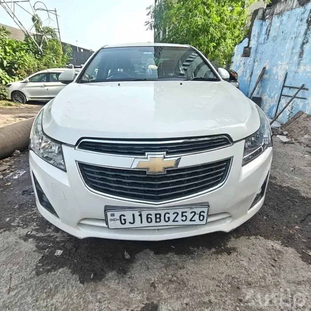 2014 Chevrolet Cruze LTZ Sedan White - Cars - Surat City - Image 4