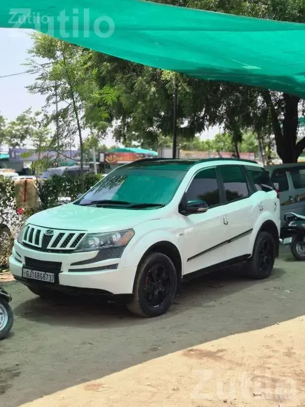 2014 Mahindra XUV500 W8 Diesel - Cars - Anand City - Image 4