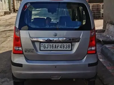 Maruti Suzuki Wagon R Silver Family Car Maruti Suzuki Wagon R Silver Family Car