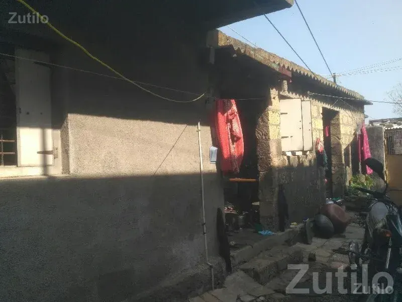 3 Room House for Sale in Upleta - House for Sale - Upleta - Image 2
