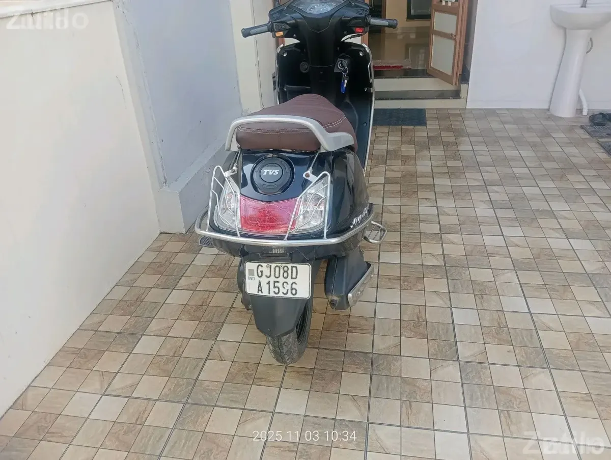 TVS Jupiter 2023 Scooter 15000 km 2nd Owner - Bikes - Palanpur - Image 4