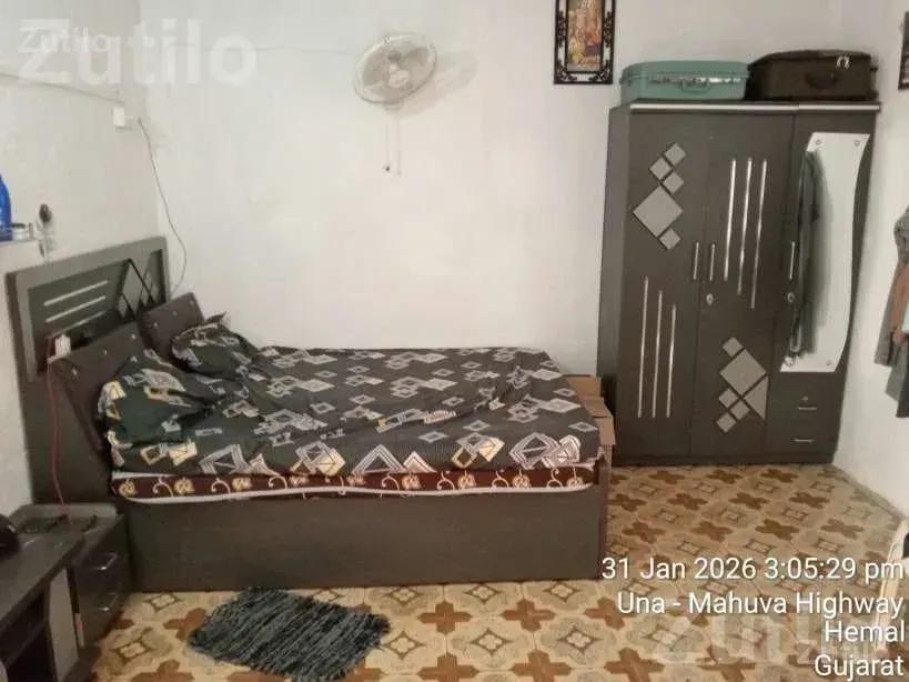 5x6 Wooden Bed with Mattress and Wardrobe - Beds & Mattresses - Amreli City - Image 3